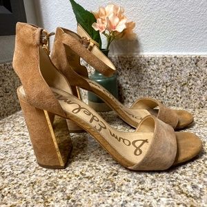 Women’s heels size 8.5